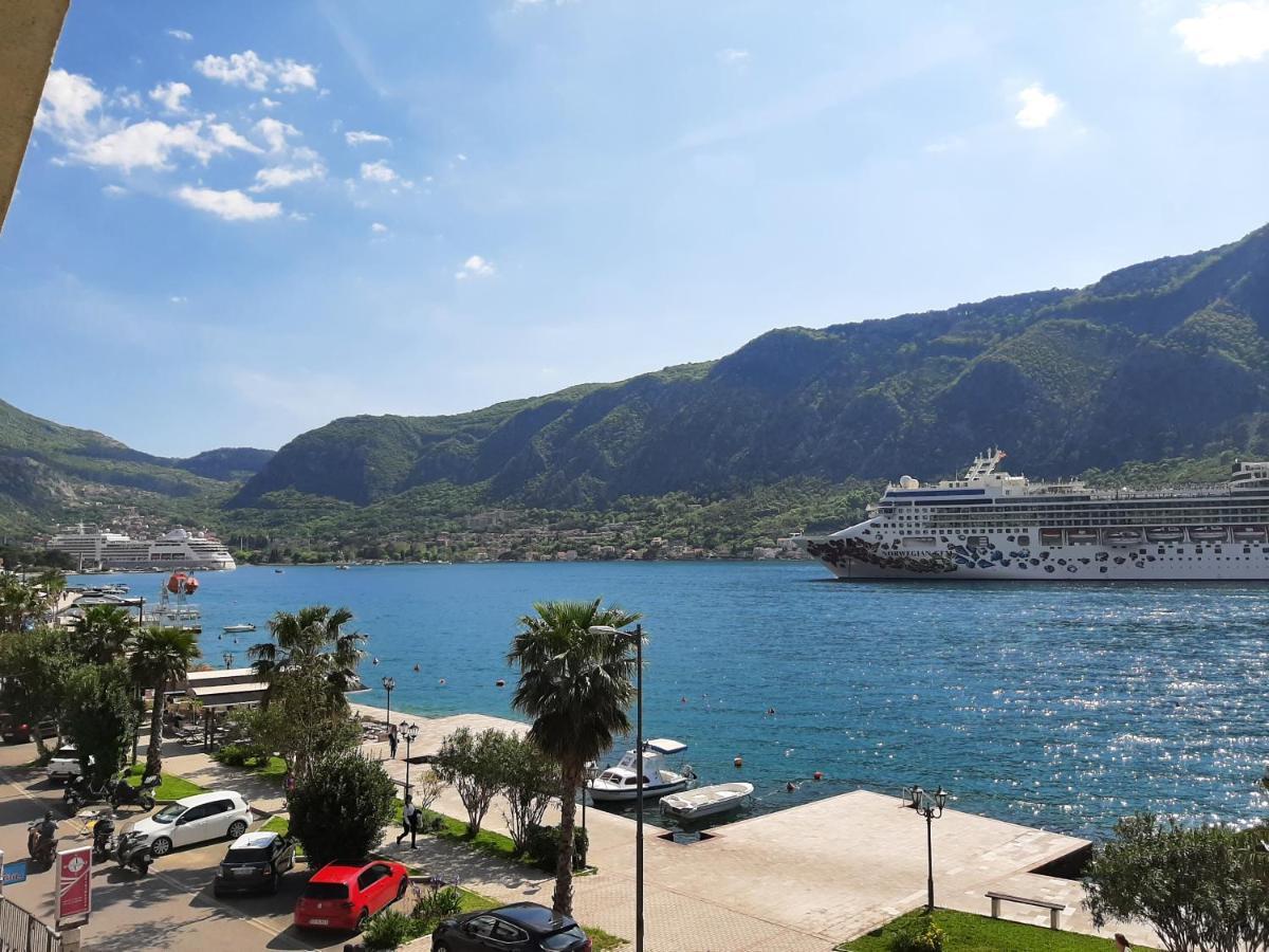 Apartamento Luxury Flat With Amazing View Ines Kotor Exterior foto